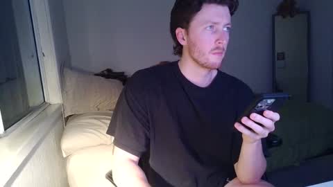 Snapshot of canadianstud18 chatting on February 3, 4:46 am Devon online show from February 3, 4:46 am