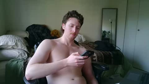 Snapshot of canadianstud18 chatting on February 27, 10:09 pm Devon online show from February 27, 10:09 pm