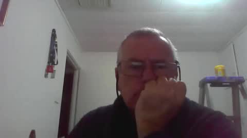 Snapshot of canberian chatting on May 3, 11:55 pm Canberian online show from May 3, 11:55 pm