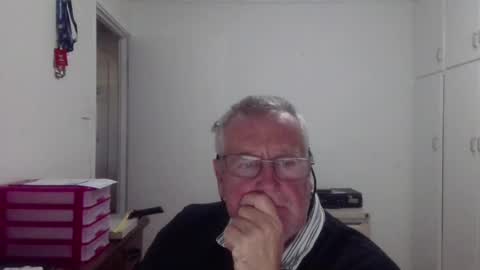 Snapshot of canberian chatting on July 22, 3:53 am Canberian online show from July 22, 3:53 am