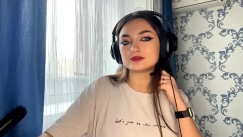 Snapshot of cancychill chatting on November 14, 8:02 am Kate online show from November 14, 8:02 am