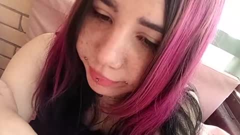 Mari online show from June 25, 11:31 pm