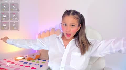 Candase online show from February 2, 6:15 am