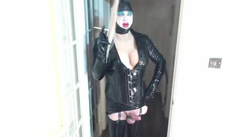 candi smokes online show from February 15, 2:22 pm