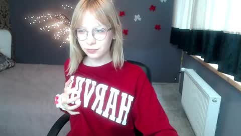 candicahoney online show from March 17, 12:41 pm