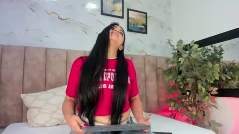 CANDICE WAYNE online show from June 29, 11:21 am