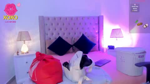 Snapshot of candiegilson__ chatting on November 16, 12:33 pm Candie online show from November 16, 12:33 pm