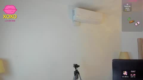 Snapshot of candiegilson__ chatting on December 4, 11:41 am Candie online show from December 4, 11:41 am