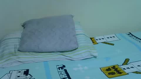 candiemaya online show from February 21, 8:48 am