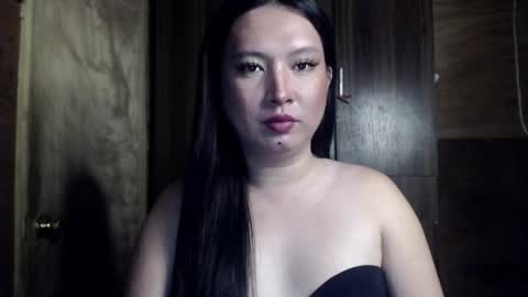 Snapshot of candiiice18 chatting on November 10, 7:07 am candiiice18 online show from November 10, 7:07 am