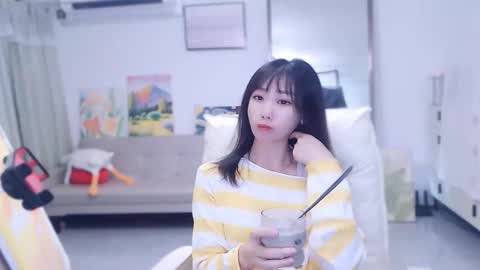 candy8998 online show from December 13, 9:42 pm