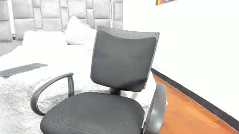 Candy  And Andy  online show from October 26, 2:12 pm