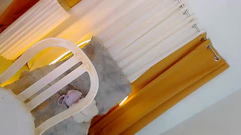 Candy online show from April 23, 3:03 pm