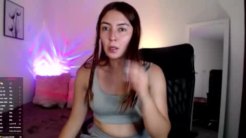 Snapshot of candy_canee chatting on September 19, 11:38 pm online show from September 19, 11:38 pm