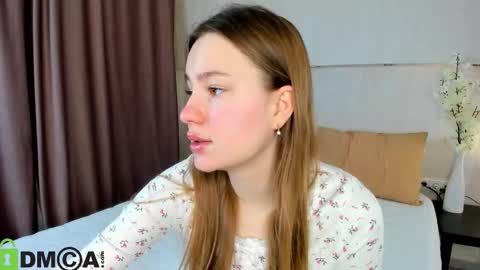 Candy online show from November 6, 1:17 am