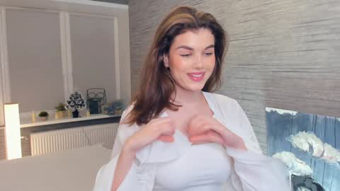 Snapshot of candy_flo chatting on February 1, 10:23 pm Flora online show from February 1, 10:23 pm