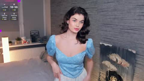 Snapshot of candy_flo chatting on March 3, 2:15 am Flora online show from March 3, 2:15 am