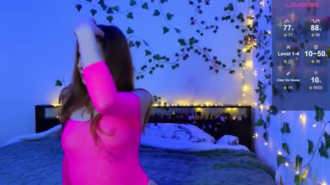 candy_flosse online show from March 18, 5:10 am