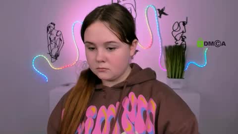 Snapshot of candy_flossie1 chatting on December 15, 6:17 am candy flossie1 online show from December 15, 6:17 am