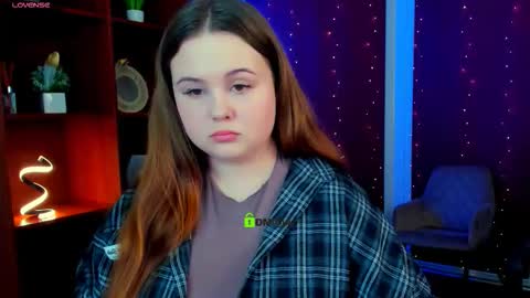 Snapshot of candy_flossie1 chatting on March 3, 8:04 pm candy flossie1 online show from March 3, 8:04 pm