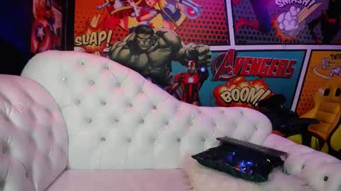 Snapshot of candy_hairy chatting on September 24, 2:59 am candy online show from September 24, 2:59 am