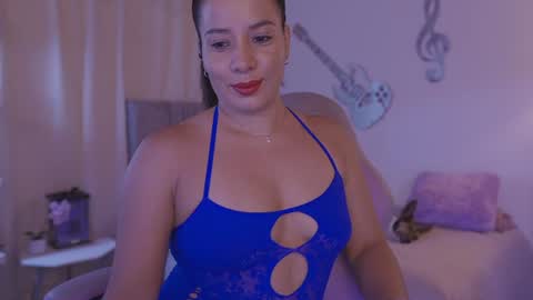 Snapshot of candy_li29 chatting on July 25, 2:20 am Jamie online show from July 25, 2:20 am