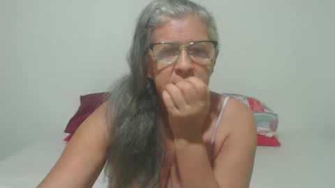 Snapshot of candy_mature_ chatting on February 9, 11:04 am candy online show from February 9, 11:04 am