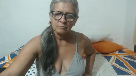 Snapshot of candy_mature_ chatting on February 13, 10:54 pm candy online show from February 13, 10:54 pm