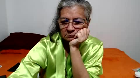 candy online show from July 19, 12:09 pm