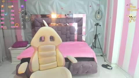 Ania online show from November 11, 11:10 am