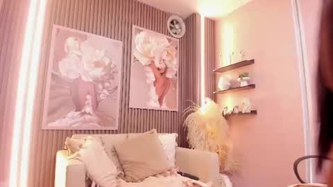 sofia  online show from July 3, 6:47 pm