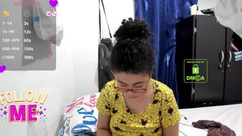 candy_val online show from January 8, 7:21 am