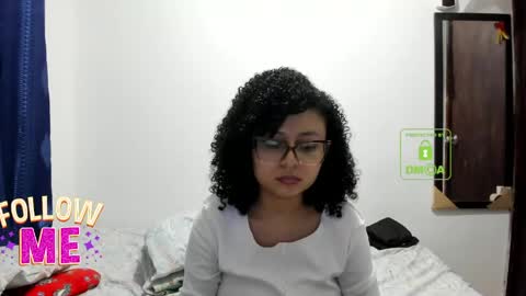 Snapshot of candy_val chatting on June 7, 6:39 am candy_val online show from June 7, 6:39 am
