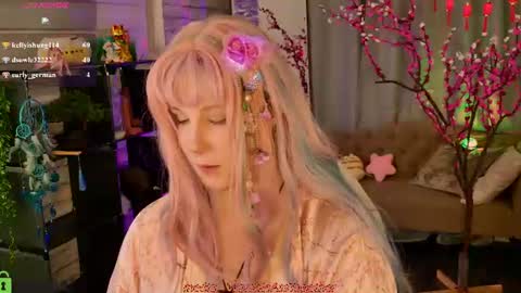 Snapshot of candy_yeahh chatting on July 30, 5:45 pm Mary online show from July 30, 5:45 pm