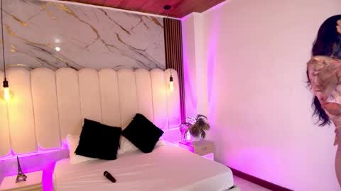 candyclair01 online show from November 27, 7:16 pm