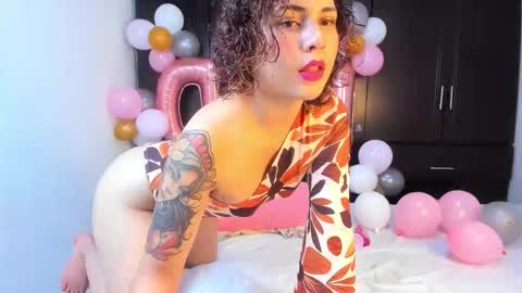 Snapshot of candycox_606 chatting on November 19, 3:45 pm Candy online show from November 19, 3:45 pm