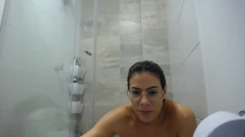 Snapshot of candydowson1 chatting on December 2, 11:34 pm Candy Dowson online show from December 2, 11:34 pm