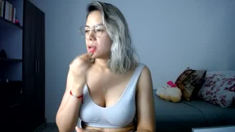 Candy Dowson online show from July 2, 9:37 am