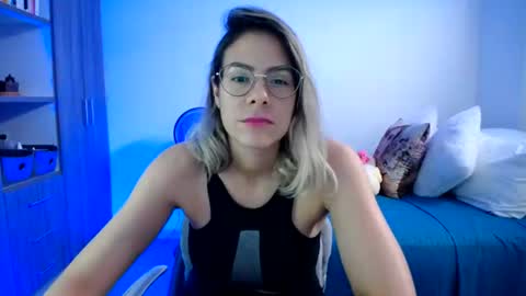 Candy Dowson online show from August 1, 5:34 pm