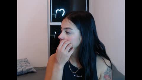 Snapshot of candyfire666 chatting on December 20, 1:56 am Sara online show from December 20, 1:56 am