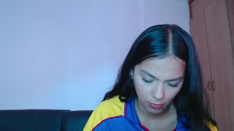 Sara online show from August 7, 9:39 pm