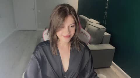 Snapshot of candyhannah chatting on May 12, 7:22 pm You can call me HH online show from May 12, 7:22 pm