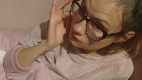 say meow and send tip  online show from November 12, 7:13 pm