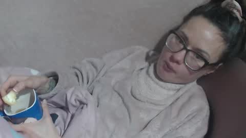 say meow and send tip  online show from February 9, 6:45 pm