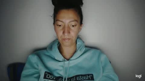 candymilfff online show from January 25, 4:34 am