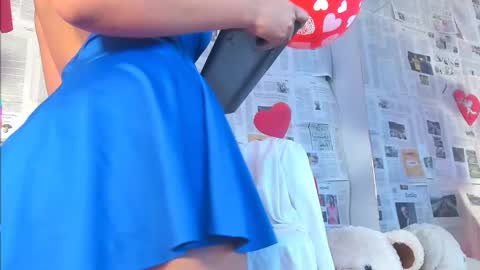 Snapshot of candys_victoria chatting on February 15, 9:49 am Candys Victoria online show from February 15, 9:49 am