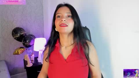 Snapshot of candys_victoria chatting on October 15, 3:06 am Candys Victoria online show from October 15, 3:06 am