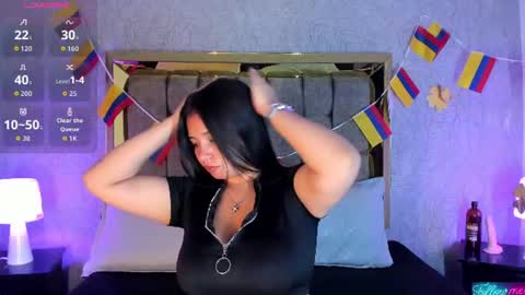 Candys Victoria online show from June 18, 4:02 am