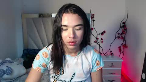 candyy_doll_ online show from June 28, 11:38 am