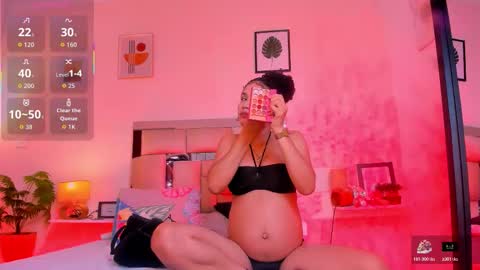 Snapshot of candyygirl_1 chatting on November 13, 7:35 pm Candy online show from November 13, 7:35 pm